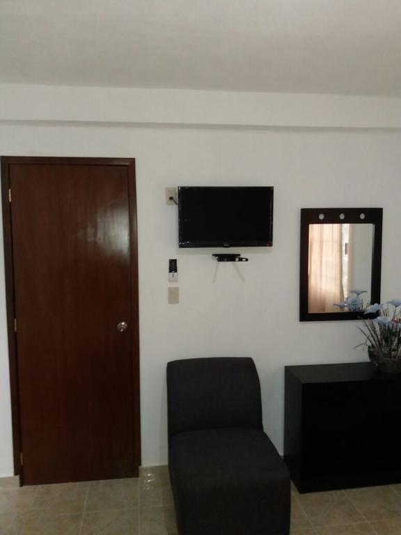 Room In Cancun Stadium Exterior foto