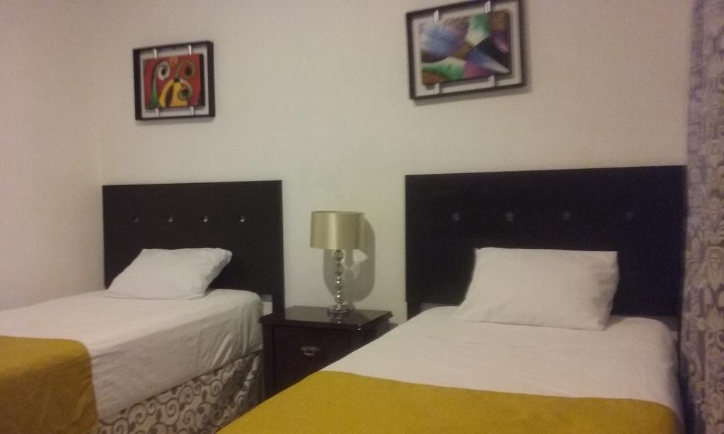 Room In Cancun Stadium Exterior foto